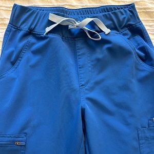 High Waisted Yola 2.0 Scrub Pant Capri Blue Small Petite
